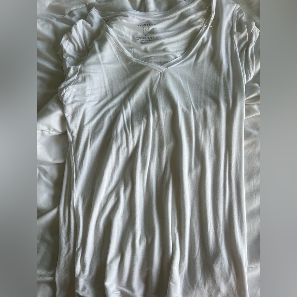 White V Neck Tshirt
